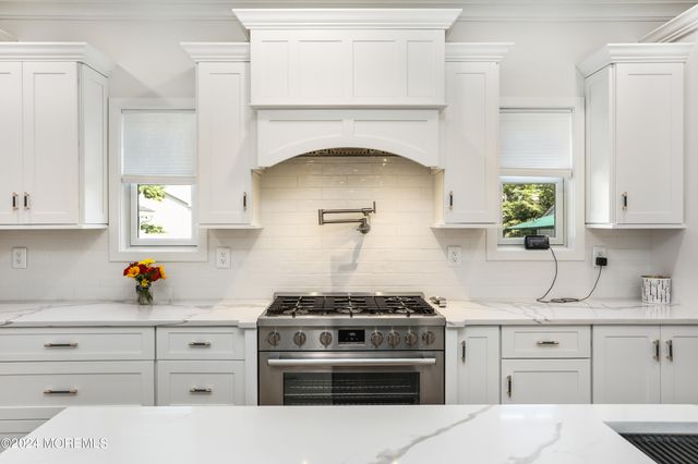 140 Curtis Place, Manasquan, NJ 08736