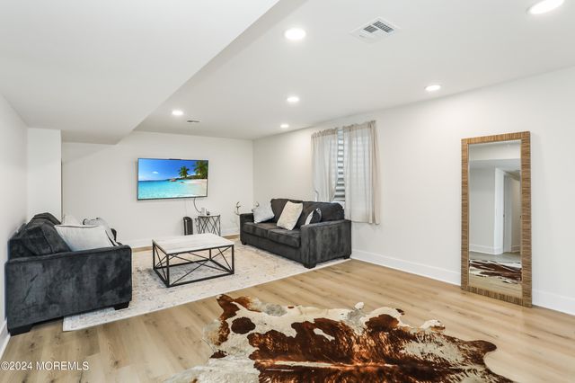 140 Curtis Place, Manasquan, NJ 08736