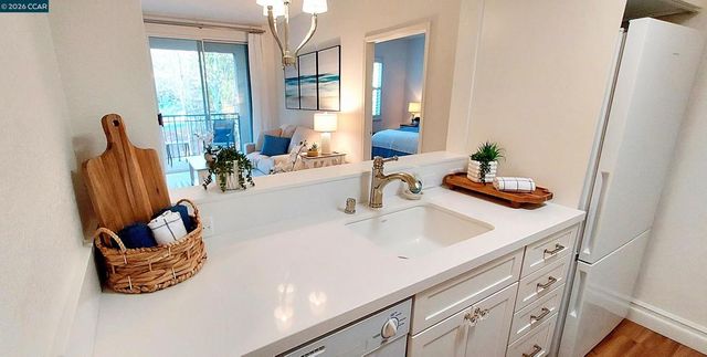 1860 1860 Tice Creek Dr 1344, Walnut Creek, CA 94595