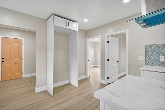 1235 N Safford Avenue, Fresno, CA 93728