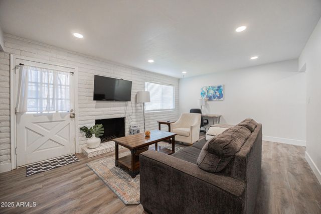 3031 S RURAL Road 9, Tempe, AZ 85282