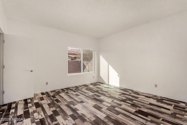 2601 W Camino Llano, Tucson, AZ 85742