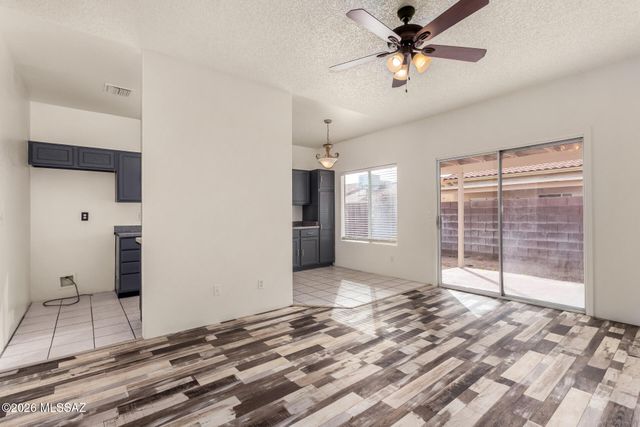 2601 W Camino Llano, Tucson, AZ 85742