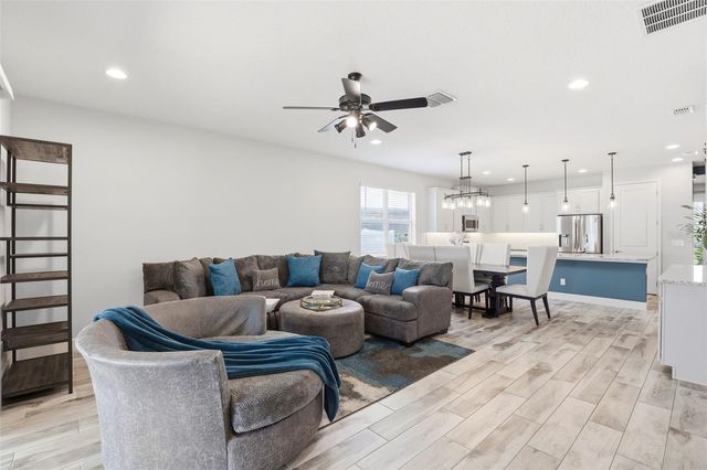 832 JETWAY STREET, Orange City, FL 32763