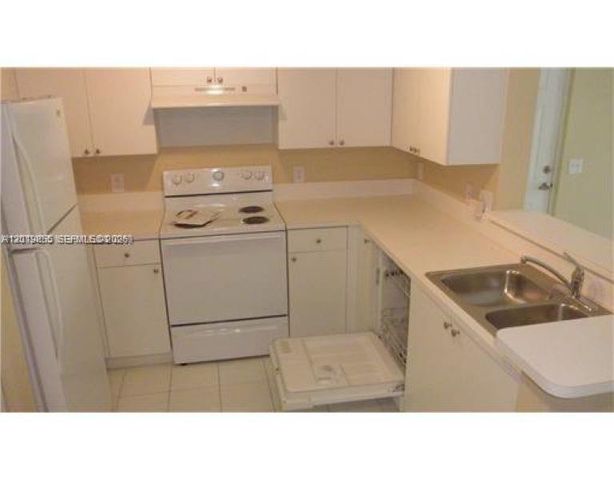 15430 SW 284th St 6205, Homestead, FL 33033