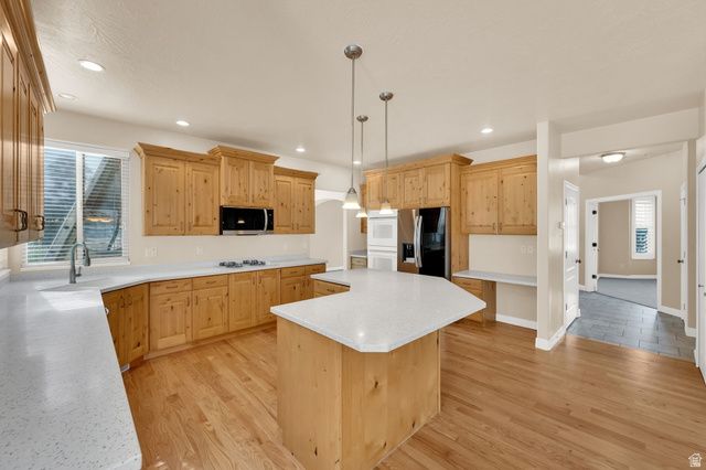 3047 W CHALK CREEK WAY, South Jordan, UT 84095
