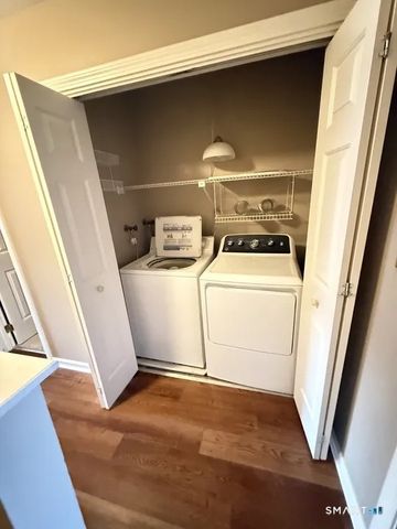 155 Redstone Hill Road 102, Bristol, CT 06010