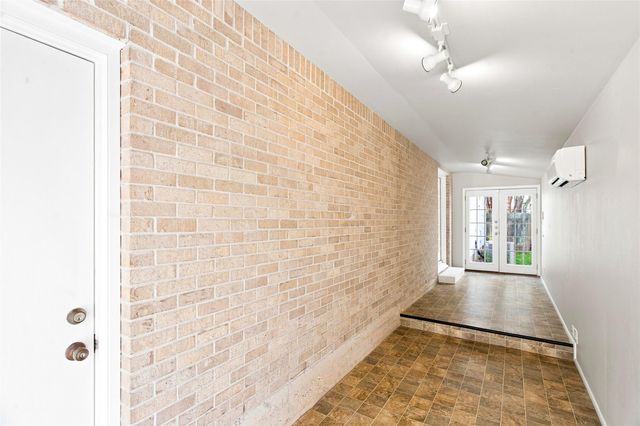 3005 Village DR, Austin, TX 78731