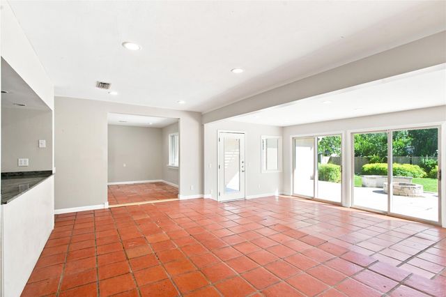 3005 Village DR, Austin, TX 78731