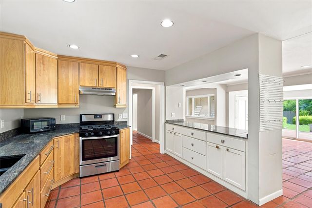 3005 Village DR, Austin, TX 78731