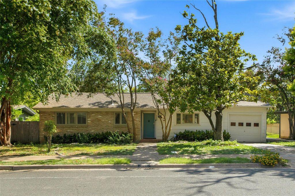 3005 Village DR, Austin, TX 78731