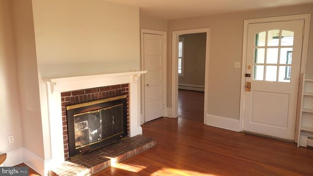 555 BARRETT AVE, Haverford, PA 19041