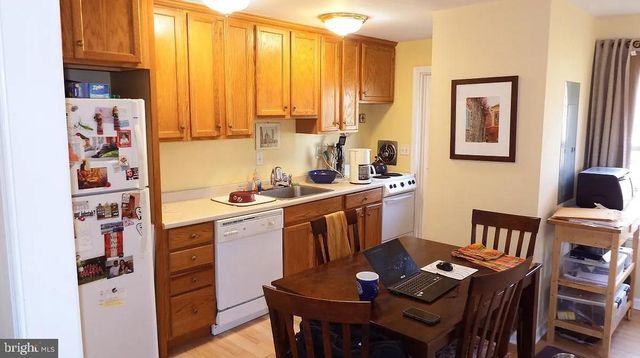 555 BARRETT AVE, Haverford, PA 19041