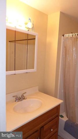555 BARRETT AVE, Haverford, PA 19041