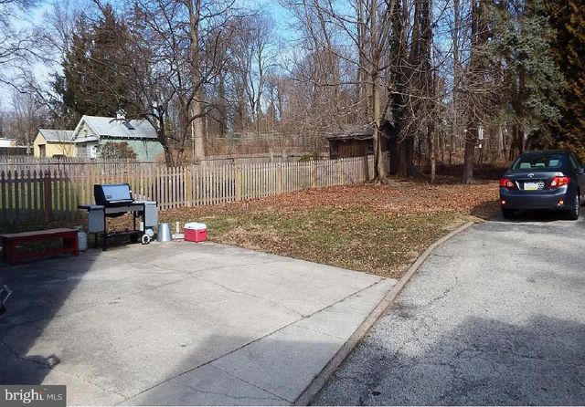555 BARRETT AVE, Haverford, PA 19041