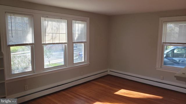 555 BARRETT AVE, Haverford, PA 19041