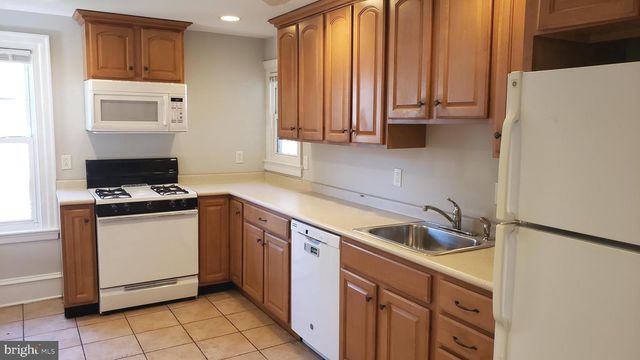 555 BARRETT AVE, Haverford, PA 19041