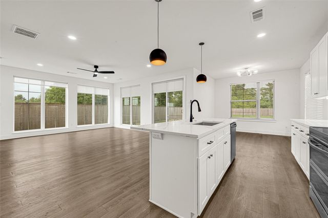 659 Road 5846, Cleveland, TX 77327