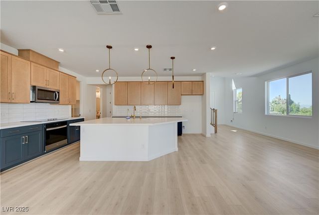 394 Arizona Street, Boulder City, NV 89005