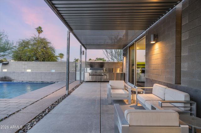 10010 E JENAN Drive, Scottsdale, AZ 85260