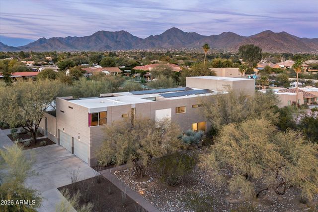 10010 E JENAN Drive, Scottsdale, AZ 85260