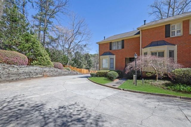 1363 Sheffield Glen Way, Atlanta, GA 30329