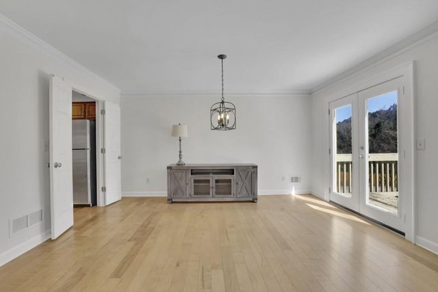 1363 Sheffield Glen Way, Atlanta, GA 30329