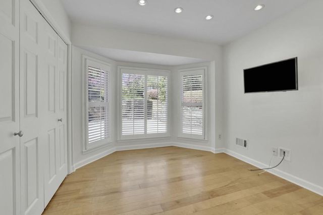 1363 Sheffield Glen Way, Atlanta, GA 30329