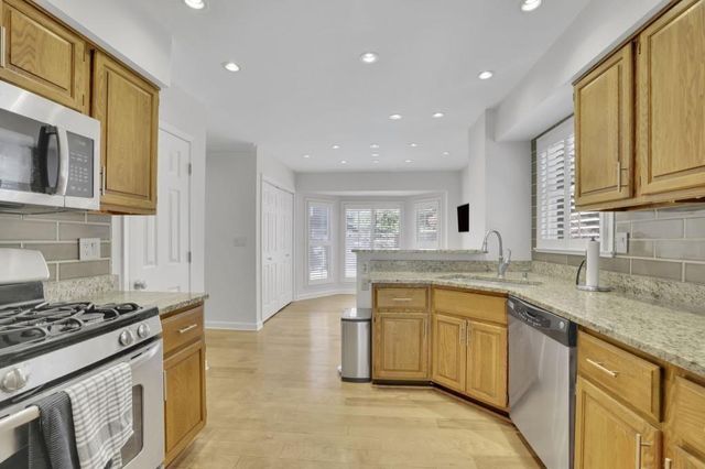 1363 Sheffield Glen Way, Atlanta, GA 30329