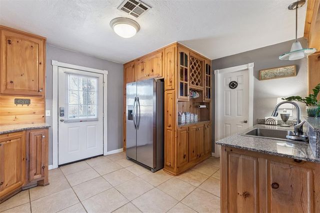 2742 S Sandwood Avenue, Choctaw, OK 73020