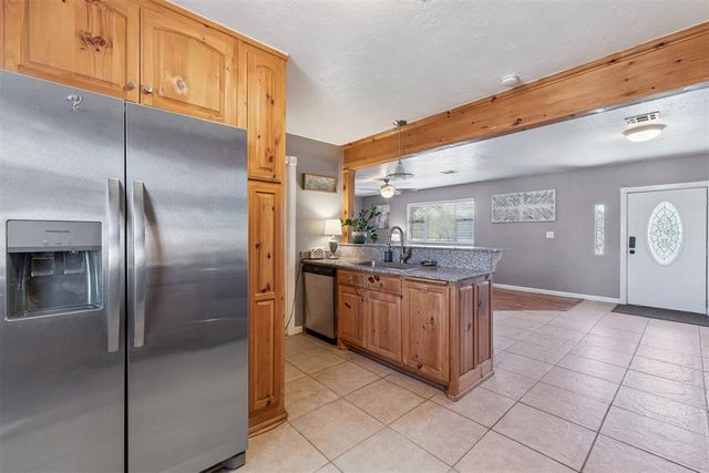 2742 S Sandwood Avenue, Choctaw, OK 73020