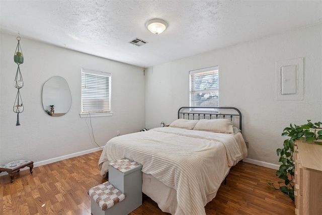 2742 S Sandwood Avenue, Choctaw, OK 73020