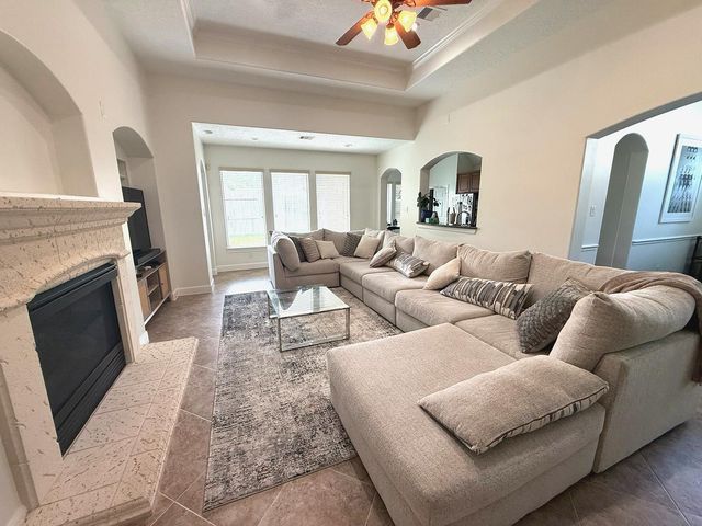 3638 Apple Grove Drive, Manvel, TX 77578