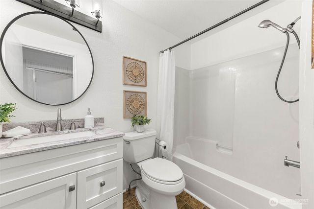 3641 Oxford Loop SE, Olympia, WA 98503