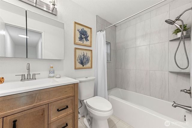 3641 Oxford Loop SE, Olympia, WA 98503