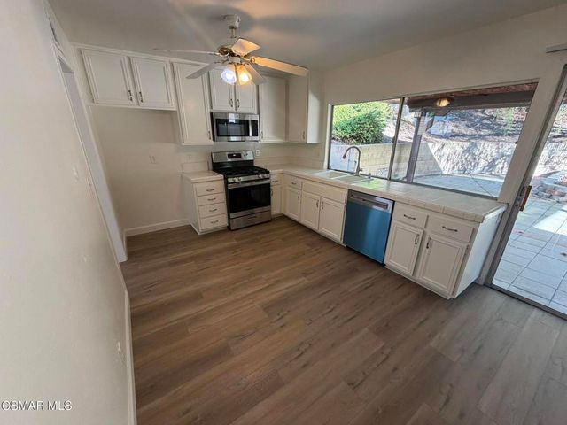 2175 Stoneman Street, Simi Valley, CA 93065