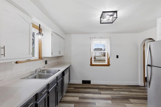 308 S BIRCH STREET, Kimberly, WI 54136