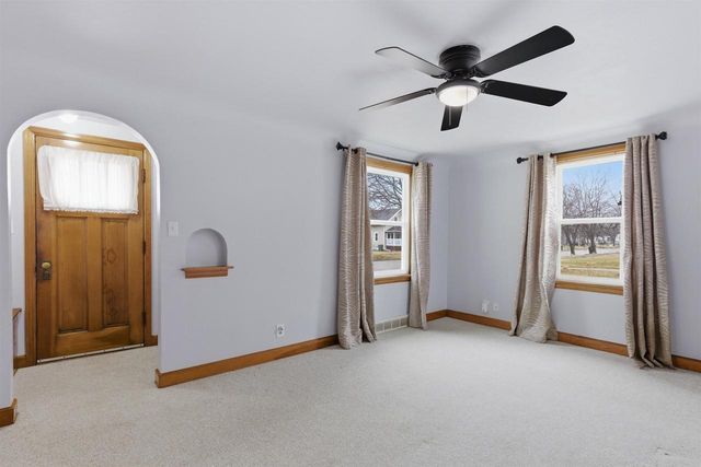 308 S BIRCH STREET, Kimberly, WI 54136