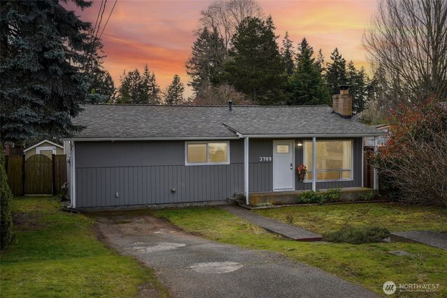 3709 NE 9th Court, Renton, WA 98056