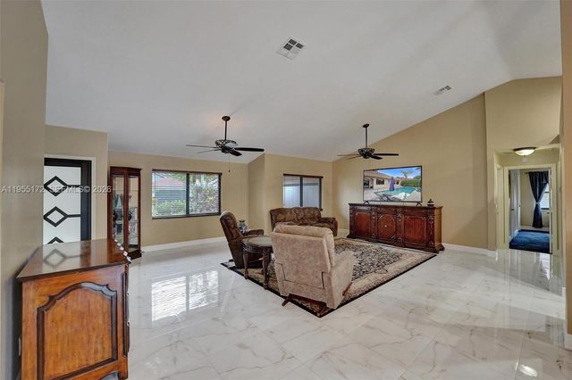 3187 Beechberry Cir, Davie, FL 33328