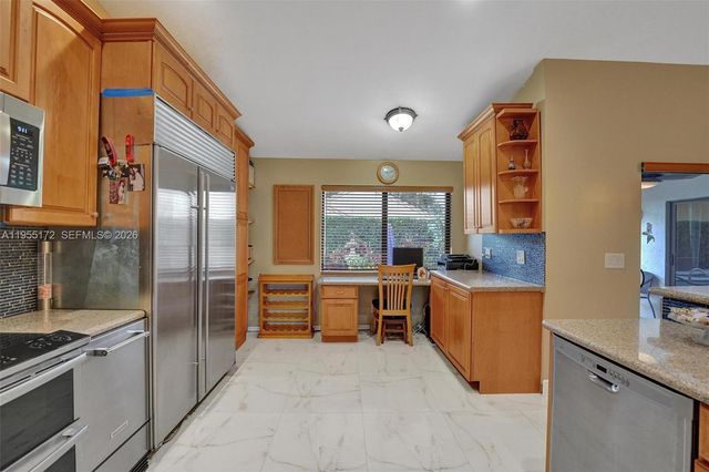 3187 Beechberry Cir, Davie, FL 33328