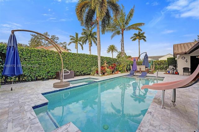 3187 Beechberry Cir, Davie, FL 33328