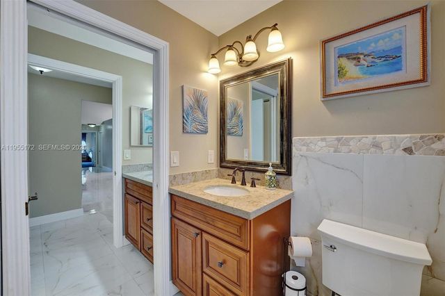 3187 Beechberry Cir, Davie, FL 33328