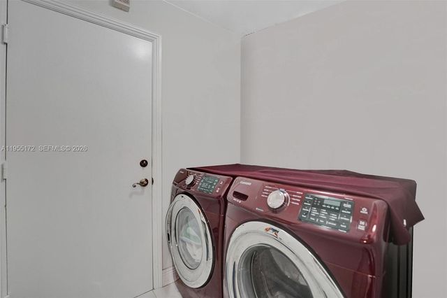 3187 Beechberry Cir, Davie, FL 33328