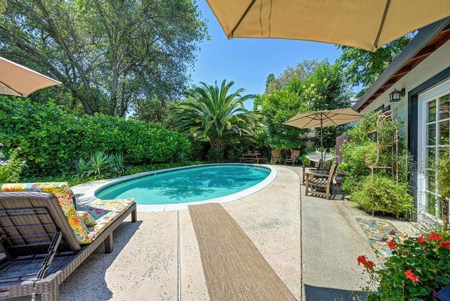 274 Sawyer St, Auburn, CA 95603