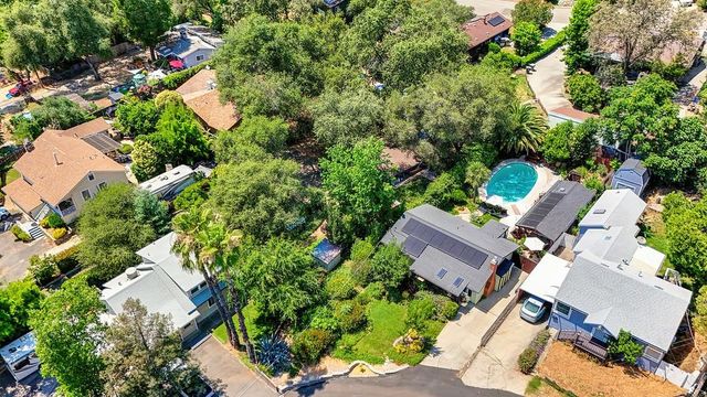 274 Sawyer St, Auburn, CA 95603
