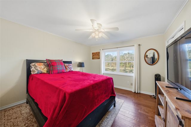 3662 ACR 359, Palestine, TX 75803