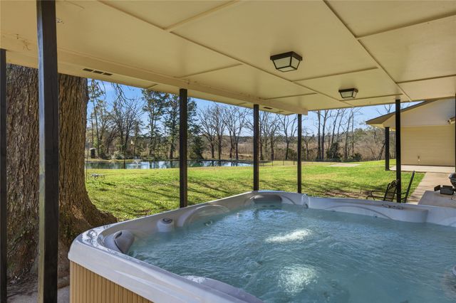 3662 ACR 359, Palestine, TX 75803