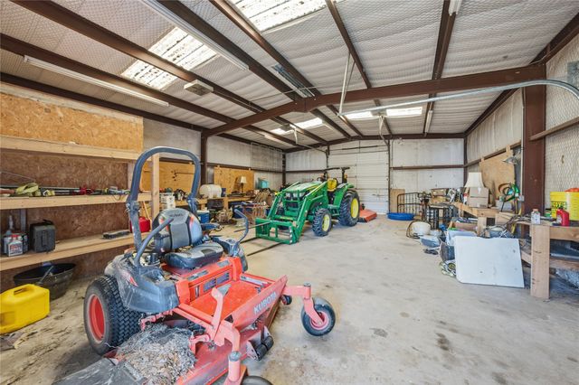 3662 ACR 359, Palestine, TX 75803