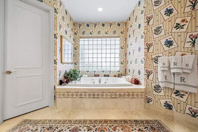 155 Vintage Isle Lane, Palm Beach Gardens, FL 33418